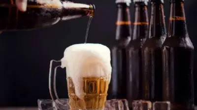 How Much Beer Can Kill You: बिअर पिताना कधीच ही चूक करु नका, अन्यथा होऊ शकतो थेट मृत्यू