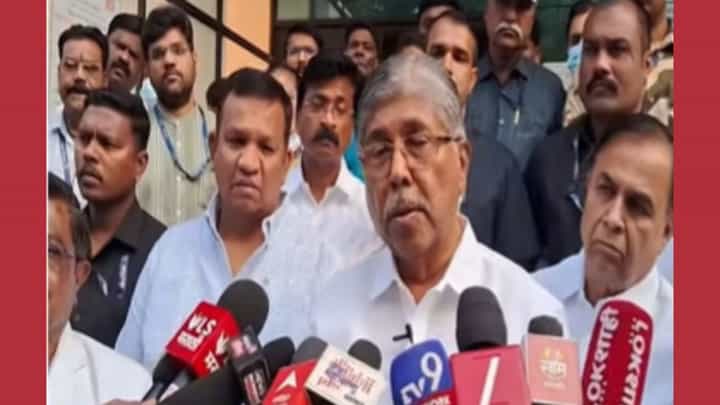 Chandrakant Patil : आधीच पत्ते उघडणं याला गेम म्हणत नाही; चंद्रकांत पाटलांचं वक्तव्य Chandrakant Patil : आधीच पत्ते उघडणं याला गेम म्हणत नाही; चंद्रकांत पाटलांचं वक्तव्य