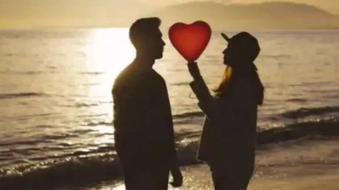 फुलांपेक्षा जास्त विकले गेले कंडोम, व्हॅलेंटाइन डेला रेकॉर्ड ब्रेक