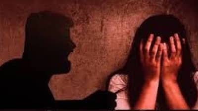 विधवा आईचा मित्र निघाला नराधम, शाळेत सोडण्याचा बहाणा केला... त्या घटनेने पुन्हा एकदा पुणे हादरले