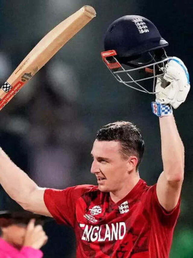 विजयी धावांचा पाठलाग करताना टी 20i वर्ल्ड कपमध्ये शतक झळकावणारे फलंदाज