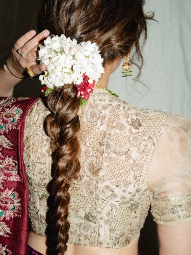 अभिनेत्रीच्या पारंपरिक लूकवर चाहते फिदा, सौंदर्य पाहून म्हणाल...