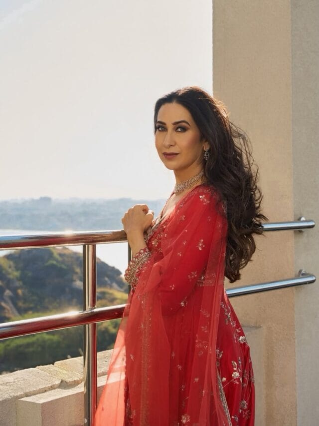 दिवसागणिक वाढतंय करिश्मा कपूरचं सौंदर्य… पारंपरिक लूकमध्ये दिसते सुंदर