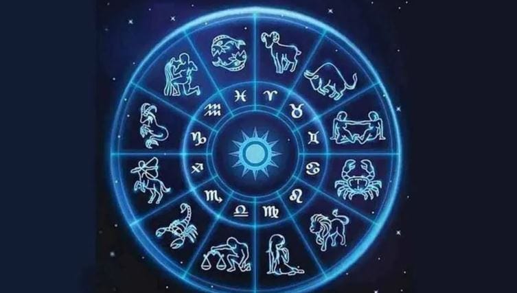  धनु राशीच्या लोकांसाठी गुरुवार हा दिवस लाभदायक ठरेल. या राशीचे लोक राजकारणाशी संबंधित असतील त्यांनाही मोठा फायदा होऊ कतो. कामाच्या ठिकाणी वरिष्ठ तुमची वाहवा करतील. कोणतेही काम करण्याआधी त्याविषयी सविस्तर माहिती जाणून घ्या. कुटुंबासोबत जास्त वेळ घालवा. 