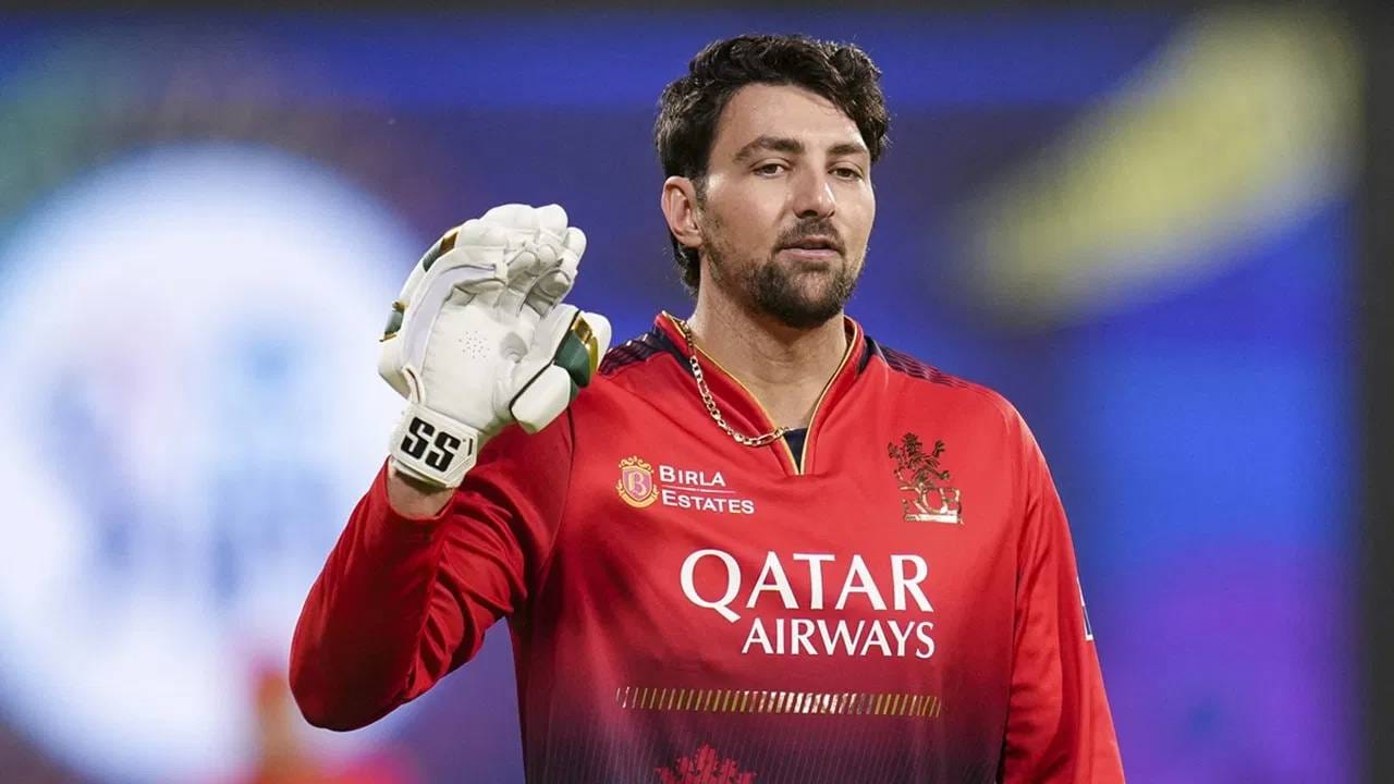 टिम डेविडने टी20 इंटरनॅशनलमध्ये 58 डावात 36.2 च्या सरासरीने 1596 धावा केल्या आहेत. टिम डेविडचा स्ट्राइक रेट  170 च्या जवळ आहे. टी20 इंटरनॅशनलमध्ये त्याने एक शतकही झळकावलं आहे.  (PC-PTI)