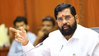 मोठी बातमी! शिवसेना शिंदे गटात बंडखोरी, पक्षात मोठी फूट