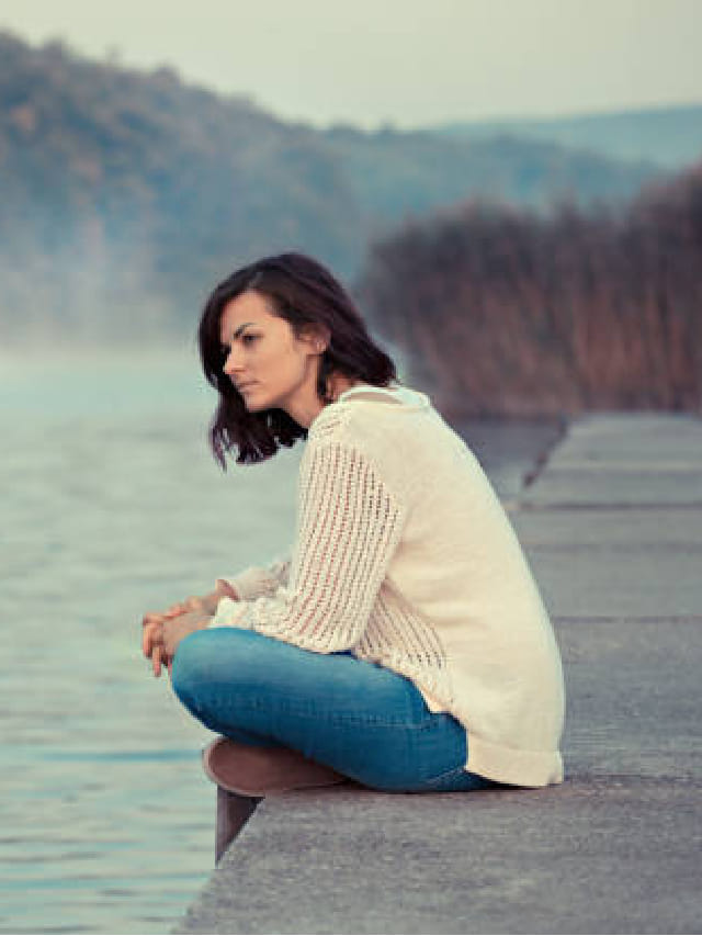 मुली सिंगल राहण्याचा निर्णय का घेतात? 3 नंबरचं कारण वाचून हैराण व्हाल