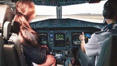 विमानात असतं एक अत्यंत सिक्रेट बटण, चुकून दबल्यास थेट अपघात; पण नेमका उपयोग काय?