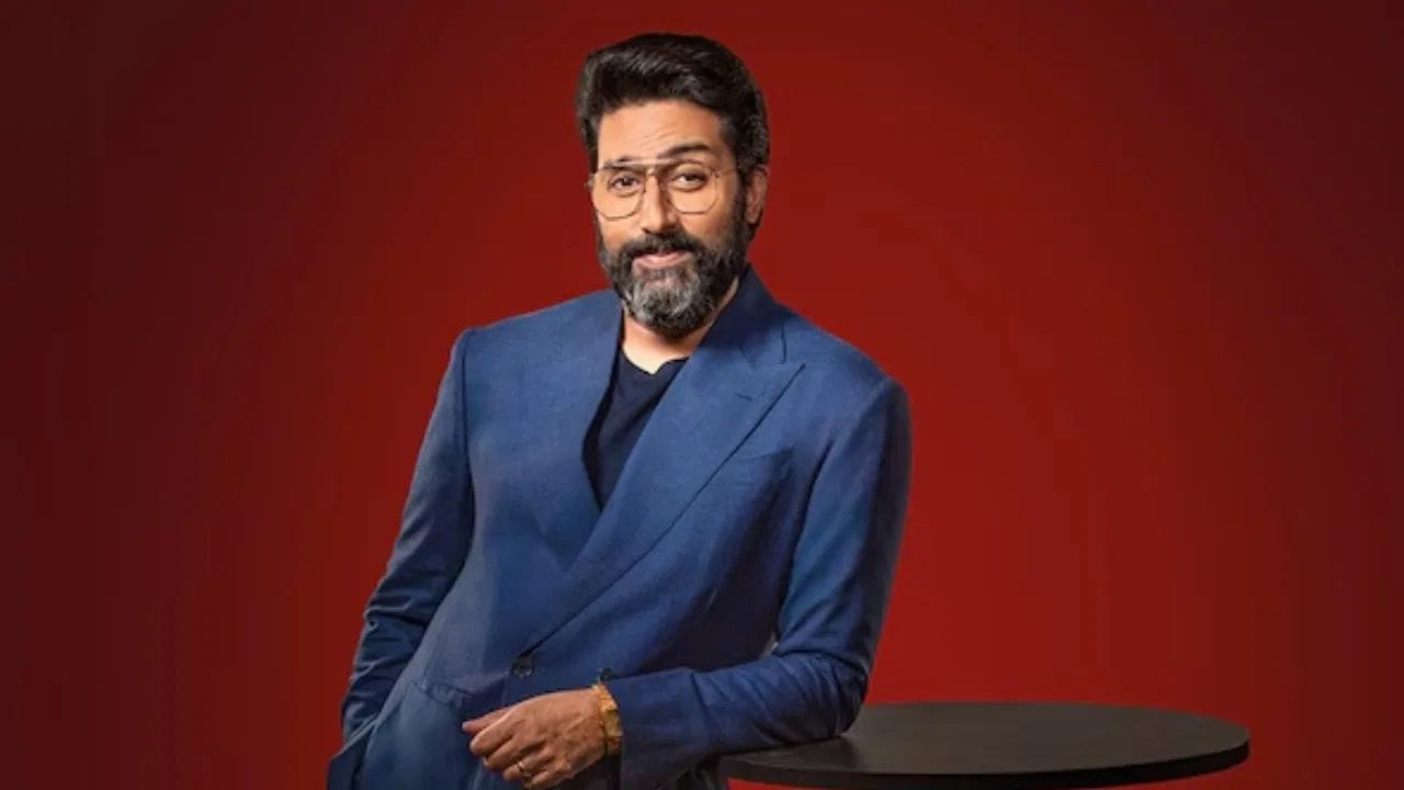 AbhiAbhishek Bachchan Property Deal: मेगा स्टार अमिताभ बच्चन यांचा मुलगा अभिषेक बच्चन सतत बातम्यांमध्ये असतो. कधी त्याच्या पर्सनल लाईफ संदर्भात तर कधी प्रोफेशन लाईफबद्दल, आता तो एका प्रॉपर्टीच्या डीलवरुन चर्चेत आला आहे. shek Bachchan 