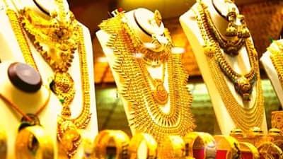 Gold-Silver Rate Today 3 February 2026 : बोला तो भी सुनते नई... आता भोगा... सोन्याचांदीच्या भावात पुन्हा उसळी; आजचे दर ऐकून घामच फुटेल
