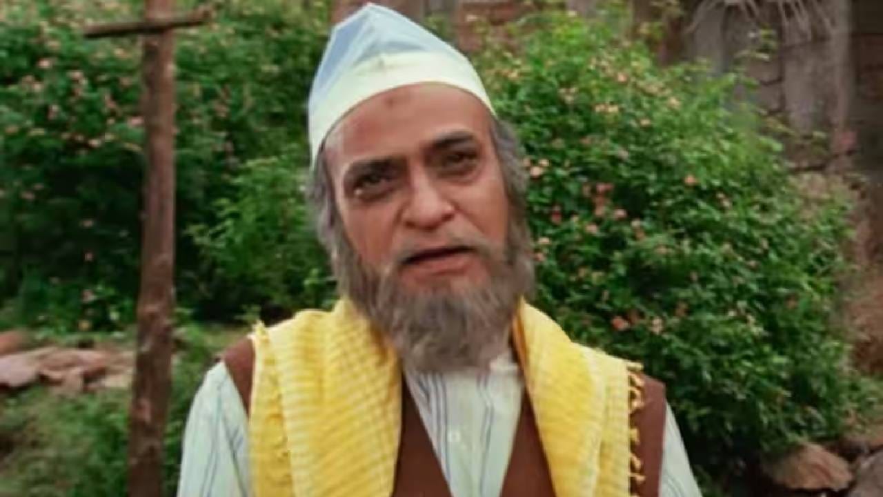 1929 ते 1947 पर्यंत ते भारताच्या स्वातंत्र्य आंदोलनात सक्रीय होते. पार्टीशन नंतर ते पाकिस्तानातच राहिले. नंतर त्यांना कराचीमध्ये अटक झाली. 2 वर्ष ते तिथल्या तुरुंगात बंद होते. अखेर कठीण परिस्थितीचा सामना करत ते भारतात आले. 