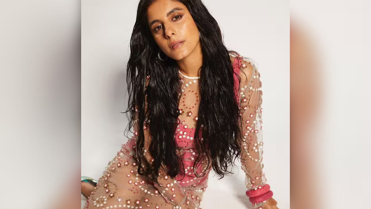 ‘मिर्झापूर’नंतर ईशा तलवारला रोहित शेट्टी यांच्या दिग्दर्शनाखालील वेब सीरिज ‘इंडियन पोलिस फोर्स’ मध्ये पाहायला मिळाले. या सीरिजमध्ये तिने अभिनेता सिद्धार्थ मल्होत्राच्या अपोजिट महत्त्वाची भूमिका साकारली होती, ज्यामुळे तिच्या अभिनयाचा आणखी एक वेगळा पैलू प्रेक्षकांसमोर आला.