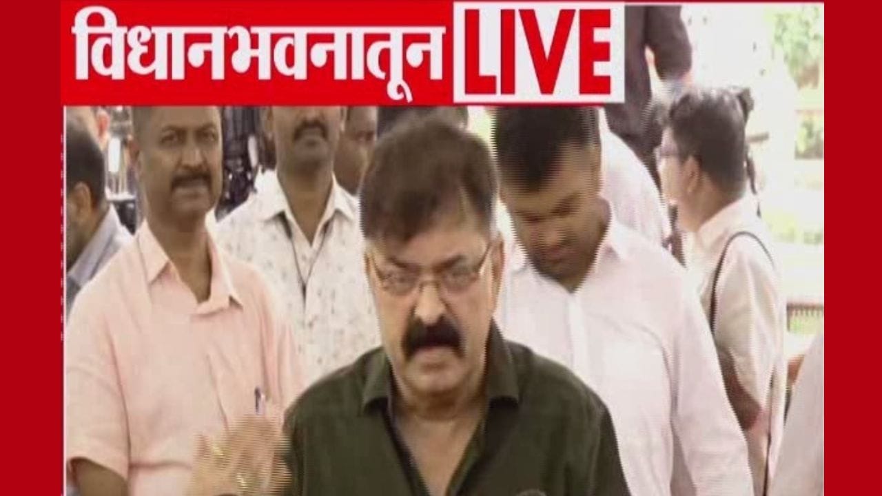 मला कुणी विचारलंच नाही, तर मी का बोलू! जितेंद्र आव्हाड स्पष्टच बोलले मला कुणी विचारलंच नाही, तर मी का बोलू! जितेंद्र आव्हाड स्पष्टच बोलले