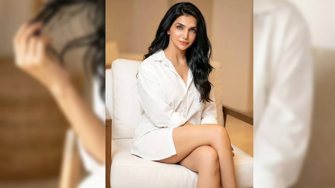 या आधी तिचं नाव बिग बॉस 12 (2018) आणि MTV Roadies मध्ये भाग घेतला होता. रोडिजमध्ये नेहा धूपियाच्या टीममध्ये असताना तिच्या स्पर्धकांसोबतच्या वादविवादांनीही खूप चर्चा झाली होती. बिग बॉसमध्येही तिने घरात खूप हंगामा आणि ड्रामा केला होता.