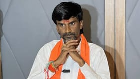 जालन्यात घाडमोडींना वेग, जरांगे थेट पोलीस अधीक्षकांच्या कार्यालयात.