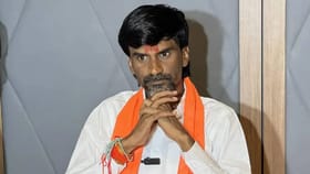 धनंजय मुंडेंच्या केसाला जरी धक्का लागला तर.., जरांगे पाटलांना थेट धमकी.