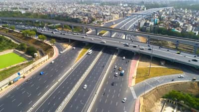 5 वा 8 नव्हे तब्बल 14 लेन : भारताचा सर्वात रुंद एक्सप्रेस- वे, ट्रॅफीकची कटकट नाही की रेड सिग्नलची अडचण नाही