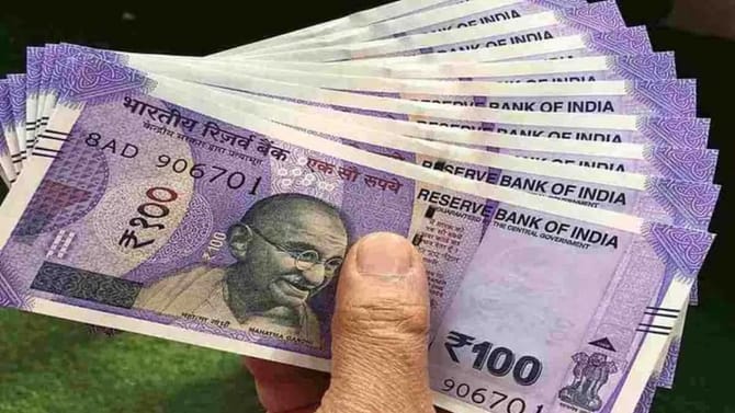 महात्मा गांधी यांच्यापूर्वी भारतीय नोटांवर कोणाचा फोटो होता?