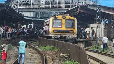 Mumbai Local Update : मुंबईकरांना मोठा झटका, 3 महिने लोकल बंद राहणार, कारण काय?
