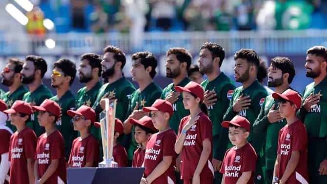 PAK vs NAM Live Streaming : सुपर 8 साठी टफ फाईट, नामिबिया पाकिस्तानचा बाजार उठवणार?