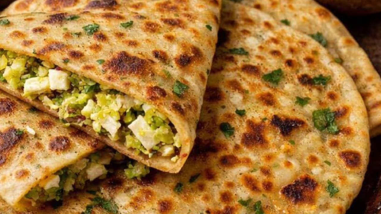 जर तुम्हालाही सकाळी नाश्त्यामध्ये हेल्दी पदार्थ हवा असेल तर पनीर चीला हा एक उत्तम आणि चांगला पर्याय नक्कीच आहे. ज्यामुळे हेल्दी गोष्टीने दिवसाची सुरूवात होईल.