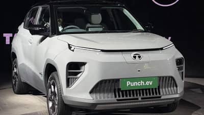 टाटा पंच इलेक्ट्रीक कार लाँच, रेंज आणि किंमत किती ते पाहा....