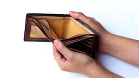 पर्समध्ये ठेवा ही छोटी पोटली, आर्थिक समस्या होतील दूर, येईल समृद्धी !.