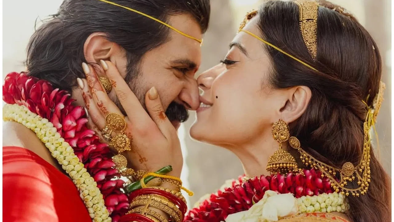 हसेमणीवर बसल्यावर ती भावूक झाल्याचे पाहायला मिळाले. मंगळसूत्र बांधण्याच्या वेळी तिच्या डोळ्यांत आनंदाश्रू दाटून आले. तिच्या आयुष्यातील हा अत्यंत महत्त्वाचा आणि अविस्मरणीय दिवस असल्याचे तिच्या चेहऱ्यावरून स्पष्ट दिसत होते.