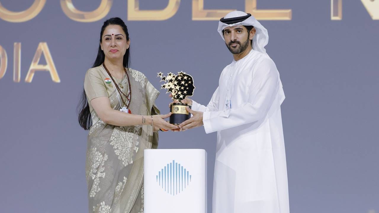 रुबल नागी यांना ग्लोबल टिचर पुरस्कार, तब्बल 1 मिलियन डॉलरचे पारितोषिक रुबल नागी यांना ग्लोबल टिचर पुरस्कार, तब्बल 1 मिलियन डॉलरचे पारितोषिक