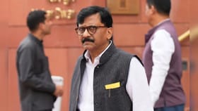 संजय राऊतांची निर्दोष मुक्तता, सत्र न्यायालयाचा निकाल, प्रकरण काय?.