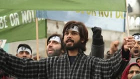 आधी FREE मध्ये चित्रपट आता त्याचं डायरेक्टरच्या चित्रपटासाठी 45 कोटी...