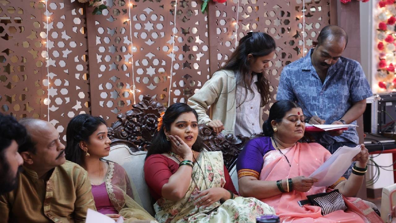 यावेळी प्रेक्षकांना शुभचा जबरदस्त फाईट सिक्वेन्स पाहता येणार आहे. दुसरीकडे अलकनंदा आणि मदनने अफवा पसरवली आहे की शुभ श्रावणी  पळून गेले आहेत. एकीकडे मोक्षाचे लग्नविधी सुरू होतात. श्रावणी मोक्षाला स्पष्ट सांगते की घडलेलं सगळं तू कार्तिकला सांग आणि त्यानंतरच या लग्नासाठी उभी राहा. 
