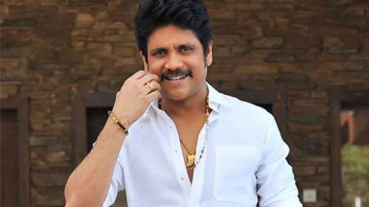 नागार्जुन म्हणाला की, कदाचित हा रोल मला मिळाला असता तर?. नागार्जुन सध्या परदेशात सुट्टया एन्जॉय करतोय. नागार्जुनने धुरंधरच कौतुक करताना सर्व अफवांवर ब्रेक लावलाय. 