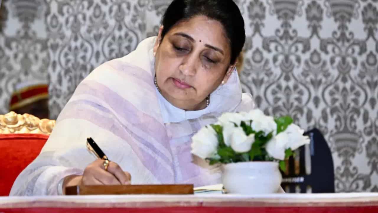 दादांच्या अकाली जाण्याने मनावर दु:खाचा डोंगर; सुनेत्रा पवारांचं भावनिक ट्विट
