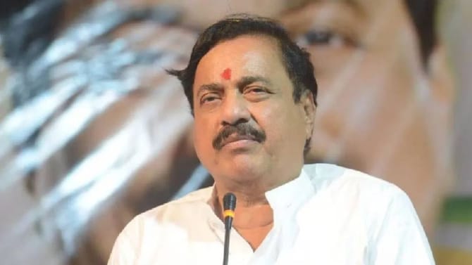 शशिकांत शिंदेंच्या लेखावर तटकरेंची पहिली प्रतिक्रिया, सगळंच सांगितलं