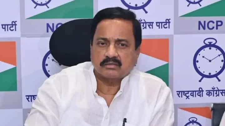 Sunil Tatkare : मला का व्हिलन केलं याची मला...; टीकेवरुन तटकरेंची प्रतिक्रिया Sunil Tatkare : मला का व्हिलन केलं याची मला...; टीकेवरुन तटकरेंची प्रतिक्रिया