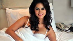 आईच्या निधनाच्या वेळी सनी लिओनी नव्हती घरी, आजही तिला होतो पश्चाताप.