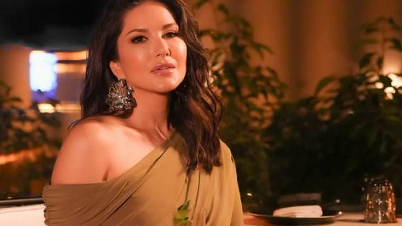 एडल्ट एंटरटेनमेंट इंडस्ट्रीत केलेल्या कामामुळे आजही काही जण तिला जज करतात. मात्र, या गोष्टींचा सनीवर कोणताही परिणाम होत नसल्याचं ती स्पष्टपणे सांगते.