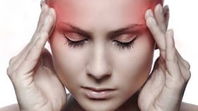 मोबाईलच्या अति वापराचे दुष्परिणाम, आयुर्वेदिक उपचार काय?.