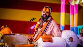 फोनवर अश्लील कंटेन्ट पाहण्याचे व्यसन, राजेंद्र दास महाराज काय म्हणाले.