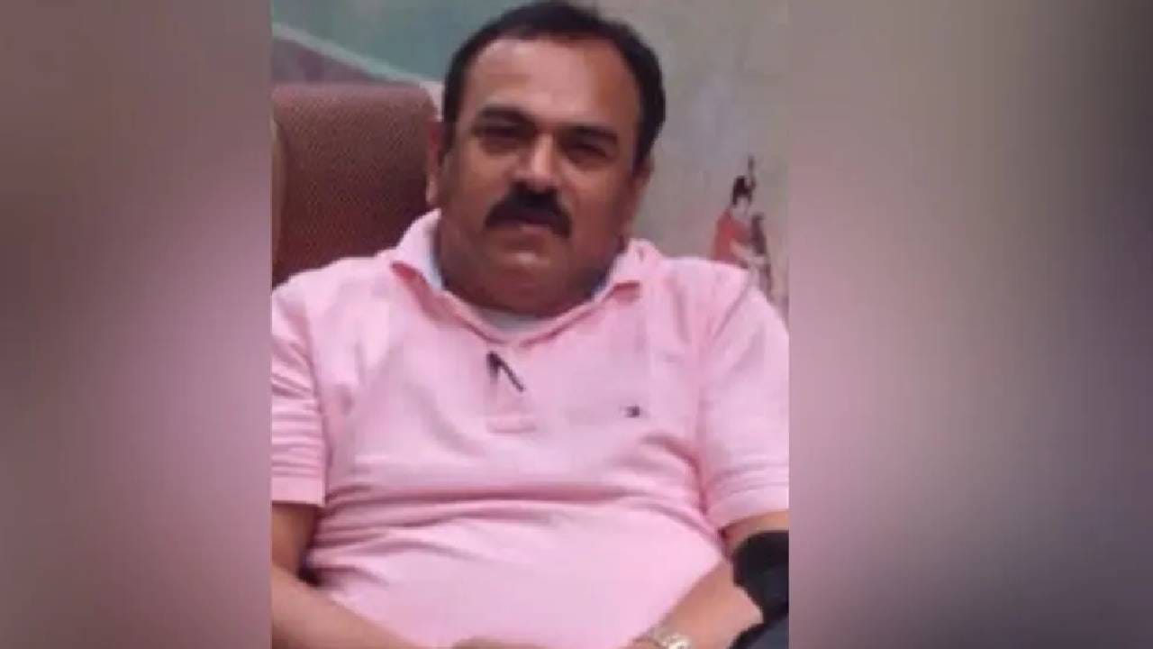 Ashok Kharat : भोंदू खरातचे कारनामे संपेचना, चालवत होता हवाला रॅकेट ? खळबळजनक माहिती समोर