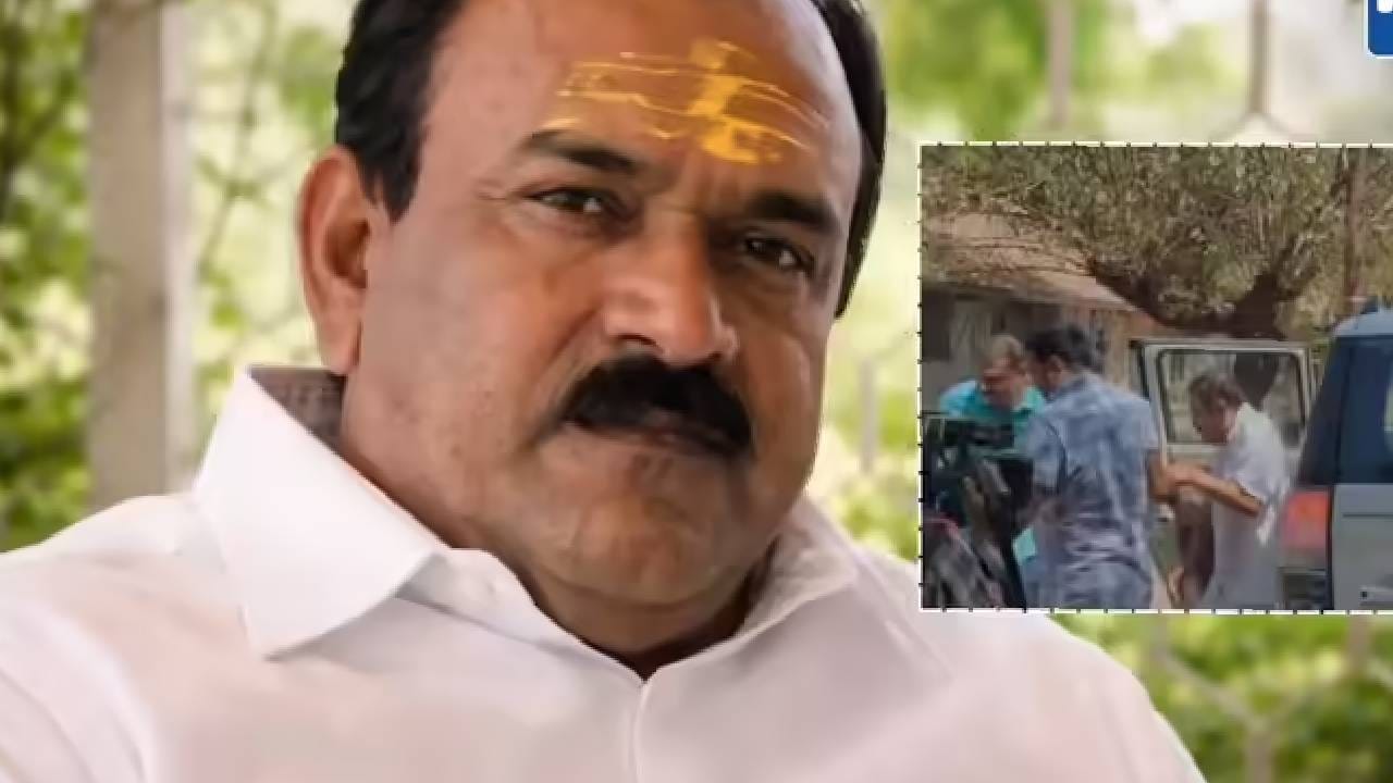 धार्मिक सल्ला, भविष्य सांगतो, तंत्र-मंत्राच्या नावाखाली साध्या भोळ्या महिलांना फसवून , त्यांचे लैंगिक शोषण करणारा, त्यांच्यावर अत्याचार करणारा नाशिकचा भोंदूबाबा खरात आता त्याच्या जाळ्यात अडकला आहे. अनेकींवर अत्याचर करून त्यांचं व्हिडीओ रेकॉर्डिंग करणारा, त्यांना ब्लॅकमेल करून सातत्याने शोषण करणारा खरात याला पुन्हा पोलीस कोठडीत टाकण्यात आलं असून त्याच्या चौकशीतून अनेक धक्कादायक खुलासे होते आहेत.