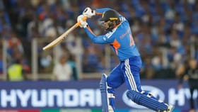 अभिषेक शर्माची वनडे संघातील वाट बिकट? तीन खेळाडूंची थेट लढत