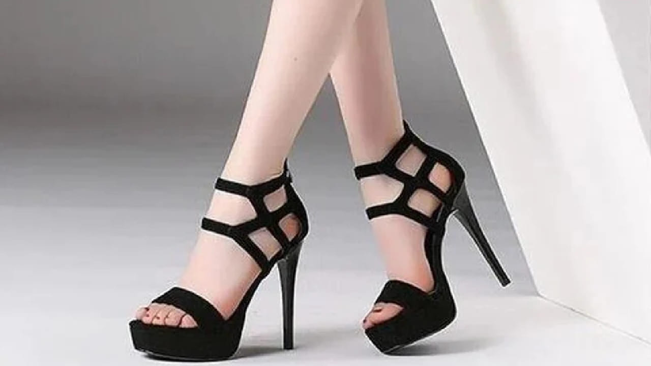 वैज्ञानिक आणि पुरातत्त्वतज्ज्ञांच्या मते, हाय हिल्समुळे शरीराचे संपूर्ण वजन अगदी लहान भागावर केंद्रित होते. हा पॉइंट प्रेशर शतकांपूर्वीच्या संगमरवरी दगडांमध्ये सूक्ष्म भेगा निर्माण करू शकतो. सुरुवातीला हे नुकसान दिसत नसले तरी दीर्घकाळात ते गंभीर रूप धारण करू शकते.