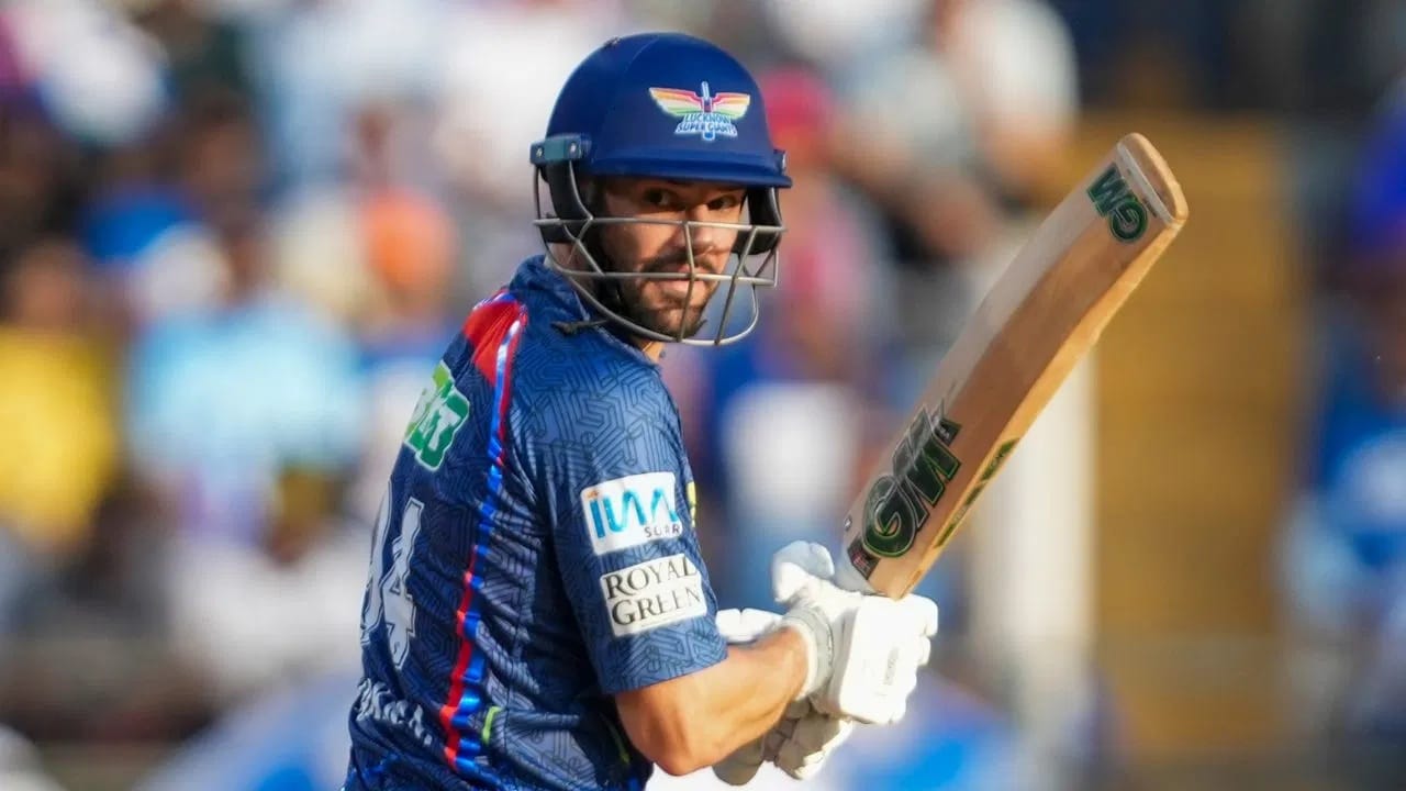 एडनला नेतृत्वाचा तगडा अनुभव आहे. एडनच्या नेतृत्वात दक्षिण आफ्रिकेने गेल्या 2 टी 20i वर्ल्ड कप स्पर्धेत सलग उपांत्य फेरीत धडक दिली आहे. दक्षिण आफ्रिका 2024 साली उपविजेता होती. तर 2026 मध्ये त्यांचं उपांत्य फेरीत आव्हान संपुष्टात आलं. (Photo Credit : PTI)