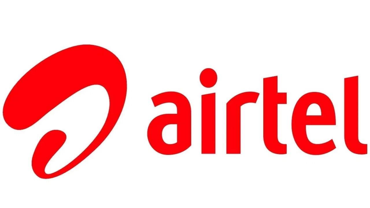 SMS सुविधा: दोन्ही प्लॅन्समध्ये दररोज 100 मोफत एसएमएस (SMS) पाठवण्याची सुविधा ग्राहकांना मिळते. तसेच मोफत 'हॅलो ट्यून्स' सारखे अतिरिक्त फायदे देखील मिळतात आहेत.