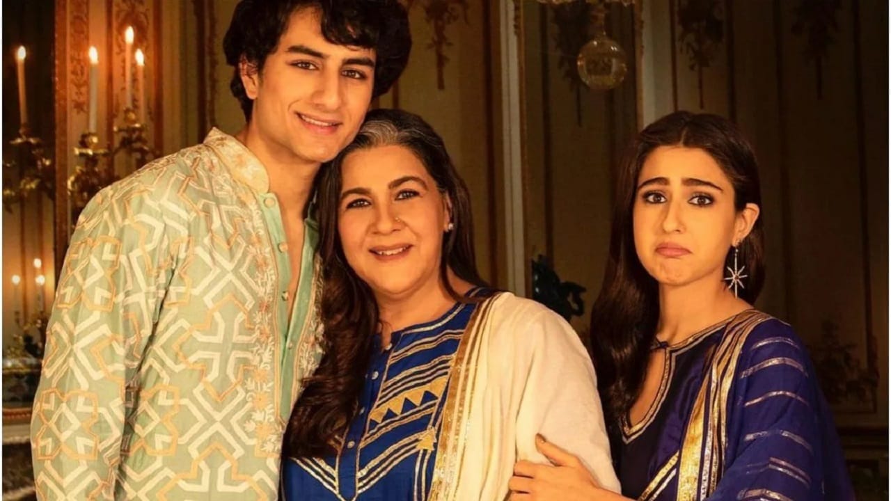  अमृता सिंग आणि सैफ अली खान यांनी 1991 मध्ये लग्न केले आणि 2004 मध्ये घटस्फोट घेतला. या जोडप्याला सारा आणि इब्राहिम ही दोन मुले आहेत. नंतर सैफने करीना कपूरशी लग्न केलं.