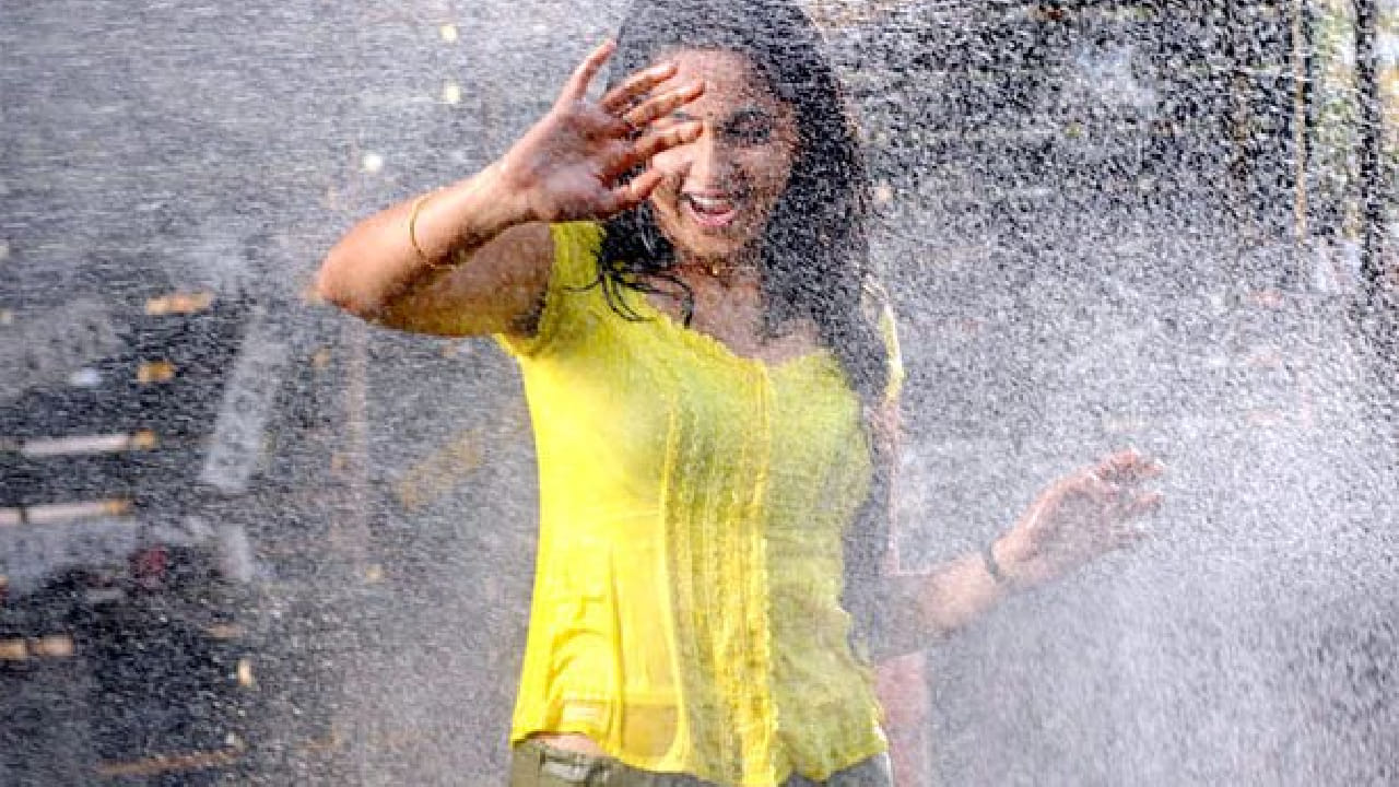 अनुष्का शेट्टी सध्या 44 वर्षाची असून ती आता लग्नबंधनात अडकण्याच्या तयारीत असल्याचे सांगितले जात आहे. तिच्या लग्नाबाबत याआधीही अनेकदा अफवा पसरल्या होत्या. 