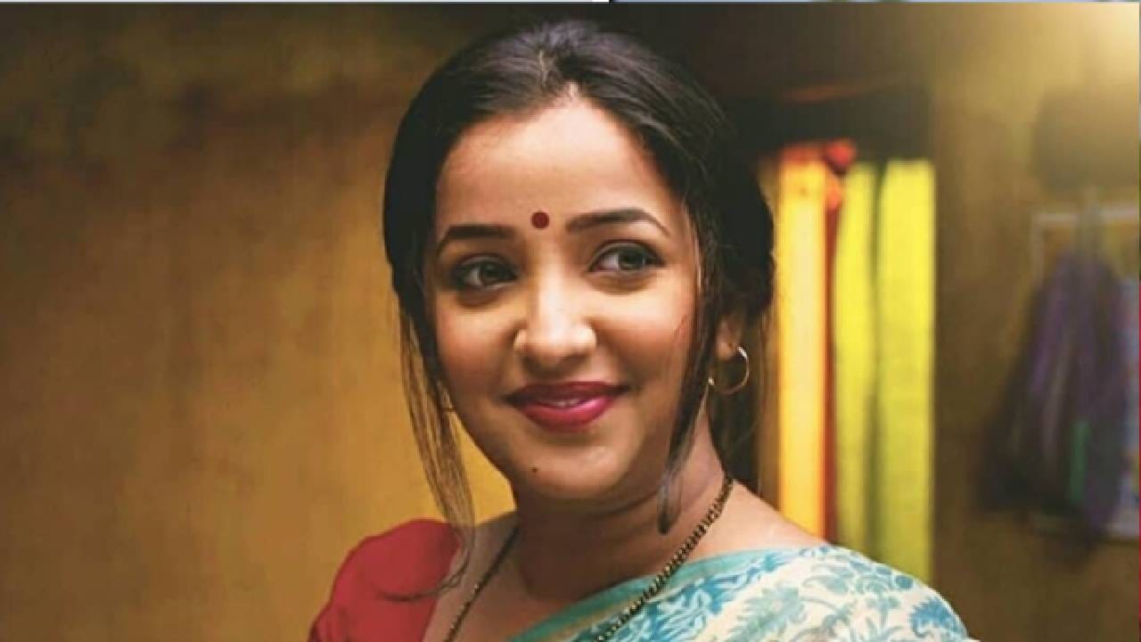 अपूर्वाने पोस्टच्या कॅप्शनमध्ये लिहिले की, “एकच नजर बस्सं होती... त्याची दहशत अजूनही आहे!” 