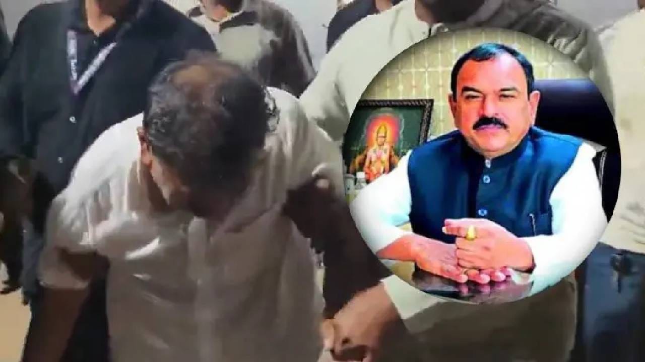 अशोक खरातने शिर्डी, सिन्नर, राहता आणि नाशिक परिसरात शेकडो कोटींच्या स्थावर मालमत्ता जमवल्या. यात शेतकऱ्यांच्या जमिनी बळकावण्याचे प्रकारही समोर आले आहेत.